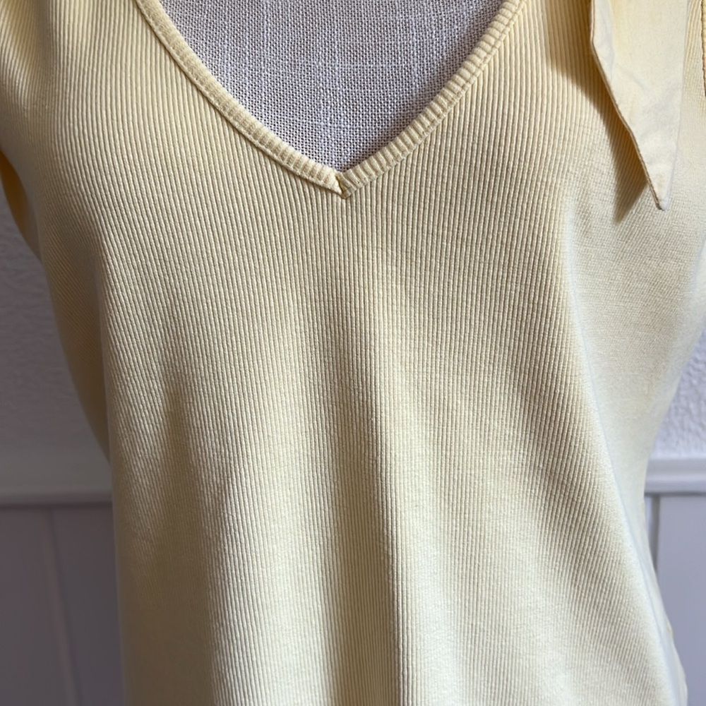 Maeve Pale Yellow Tie-Shoulder V-Neck Tank Top - Picture 4 of 9